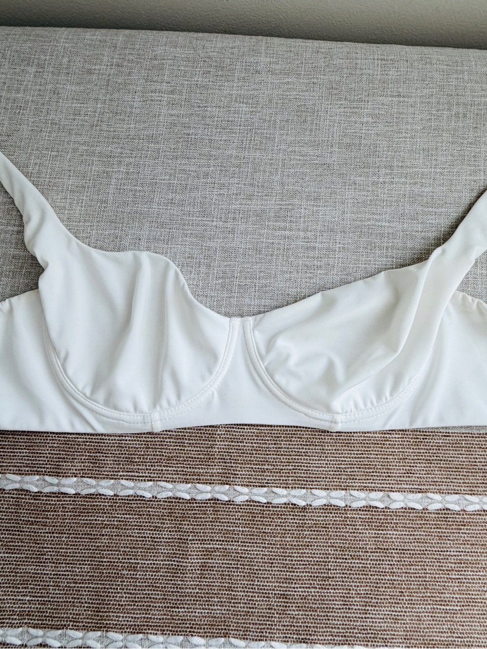 Everyday Comfort Wireless White Unlined Bra - Picture 6 of 6